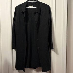 Vintage made in Canada two peice  suit ptp 21”